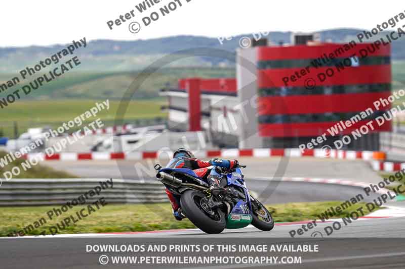 cadwell no limits trackday;cadwell park;cadwell park photographs;cadwell trackday photographs;enduro digital images;event digital images;eventdigitalimages;navarra;no limits trackdays;peter wileman photography;racing digital images;trackday digital images;trackday photos
